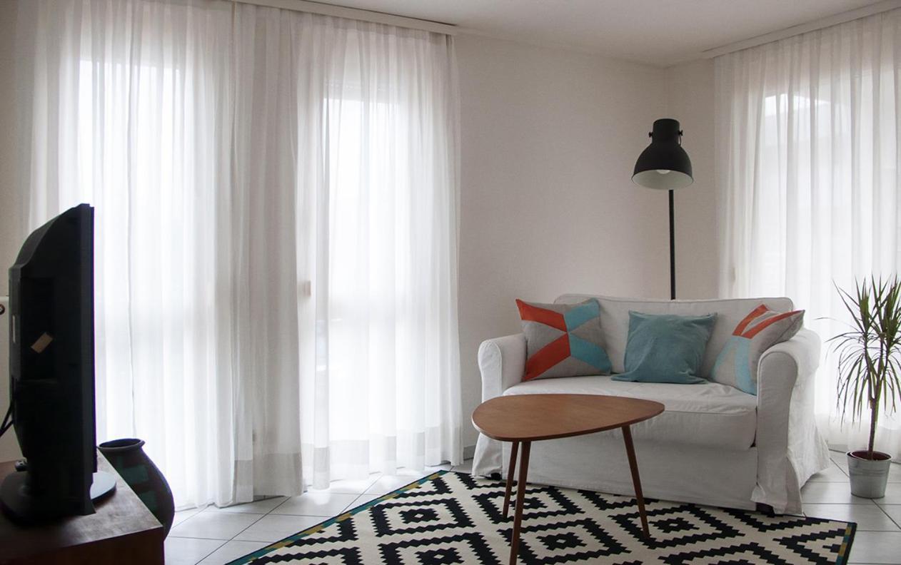 Gemuetliche Wohnung Mit Sonniger Terrasse Bietigheim-Bissingen Bagian luar foto